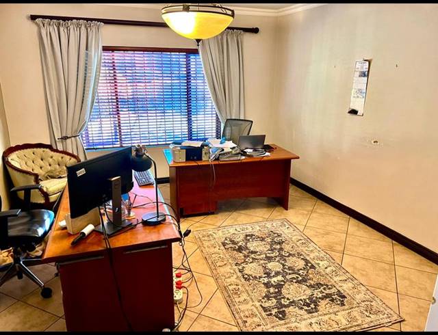 3 BEDROOM HOUSE FOR SALE IN ZAMBEZI COUNTRY ESTATE